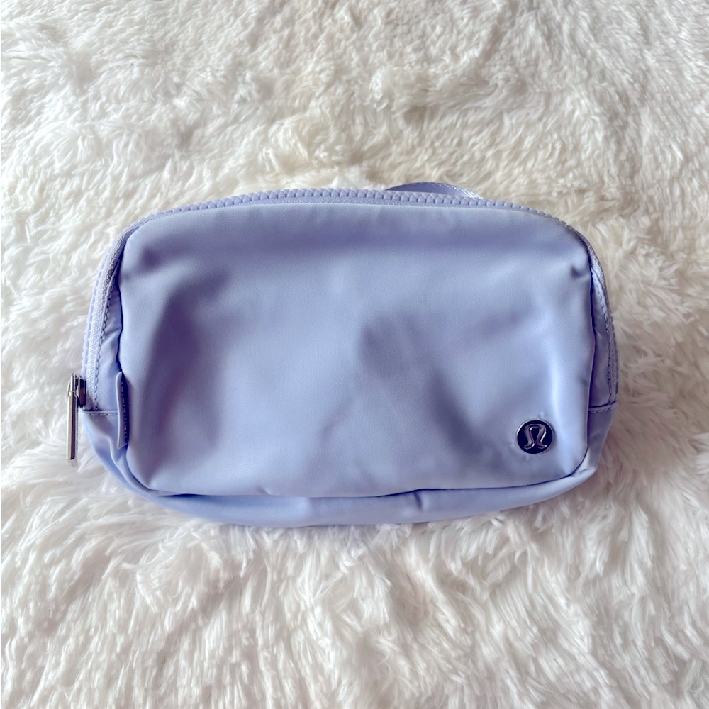 Everywhere Belt Bag 1L